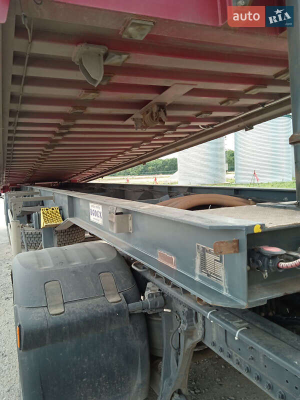 Самоскид напівпричіп Bodex KIS 3B 2015 в Павлограді