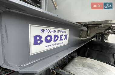 Зерновоз - напівпричіп Bodex KIS 3B 2021 в 