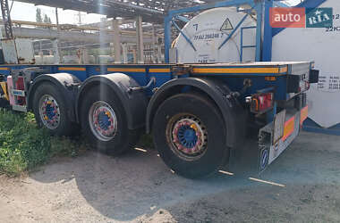 Контейнеровоз полуприцеп Bodex KIS 3B 2013 в 