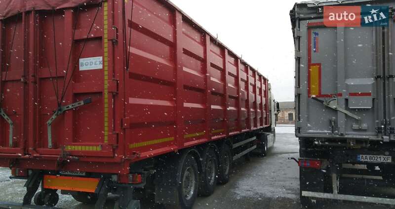 Зерновоз - полуприцеп Bodex KIS 3W-A 2008 в Александрие