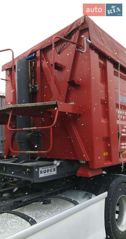 Зерновоз - полуприцеп Bodex KIS 3W-A 2008 в Александрие