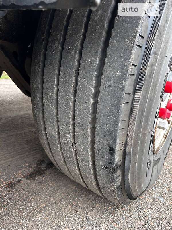 Самоскид напівпричіп Bodex KIS 3W-A 2011 в Гайвороні