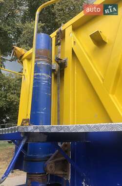 Самосвал полуприцеп Bodex KIS 3W-A 2009 в Виннице