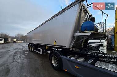 Самосвал полуприцеп Bodex KIS 3W-A 2015 в 