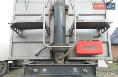 Зерновоз - полуприцеп Bodex KIS 3W-A 2008 в 