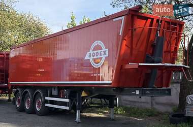Самоскид напівпричіп Bodex KIS 3W-A 2012 в Вінниці