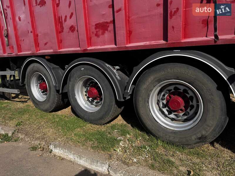 Самоскид напівпричіп Bodex KIS 3W-A 2005 в Миколаєві