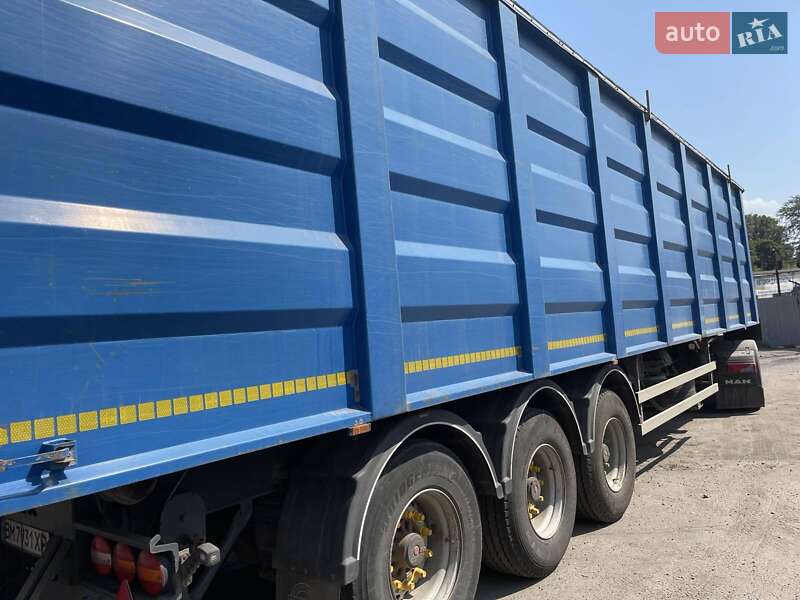 Зерновоз - напівпричіп Bodex KIS 3W-A 2014 в Дніпрі