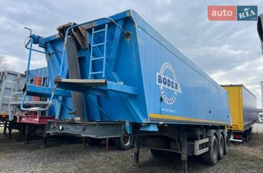 Зерновоз - напівпричіп Bodex KIS 3W-A 2010 в Вінниці
