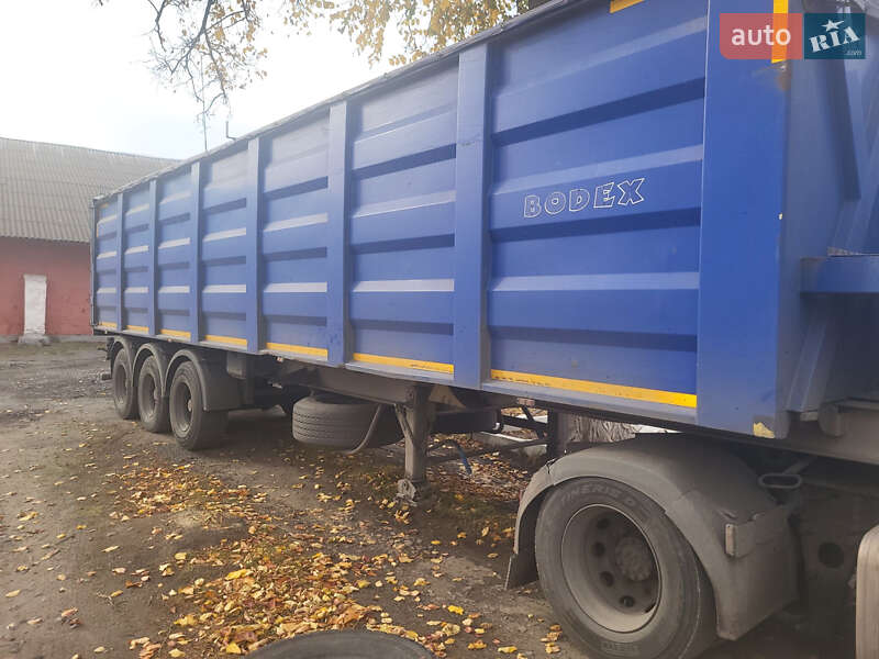 Самосвал полуприцеп Bodex KIS 3W-S 2012 в Черкассах