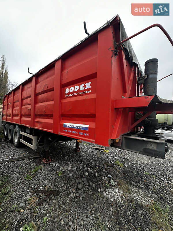 Самосвал полуприцеп Bodex KIS 3W-S 2008 в Днепре