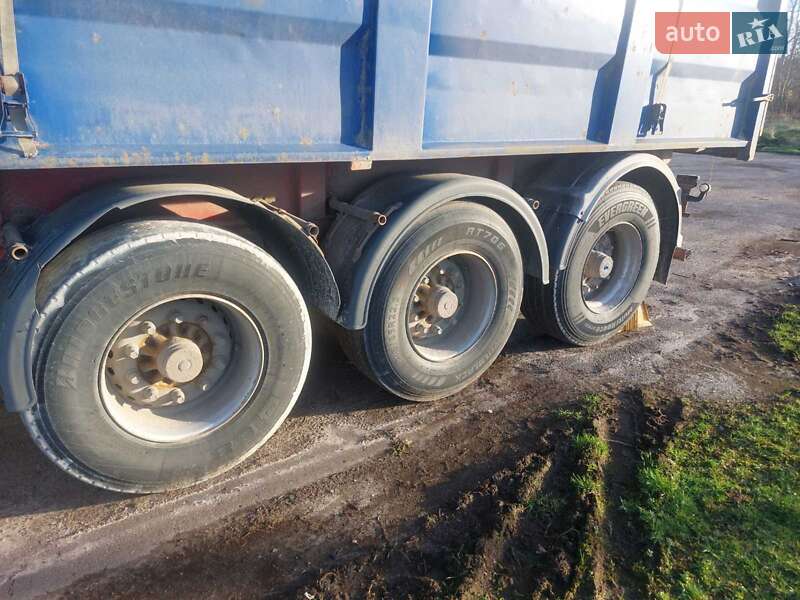 Зерновоз - напівпричіп Bodex KIS 3W-S 2006 в Кам'янці-Бузькій фото 5 Зерновоз - напівпричіп Bodex KIS 3W-S 2006 в Кам'янці-Бузькій