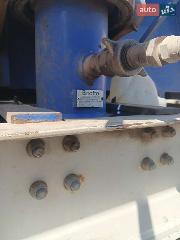 Зерновоз - полуприцеп Bodex KIS 3W-S 2010 в Запорожье