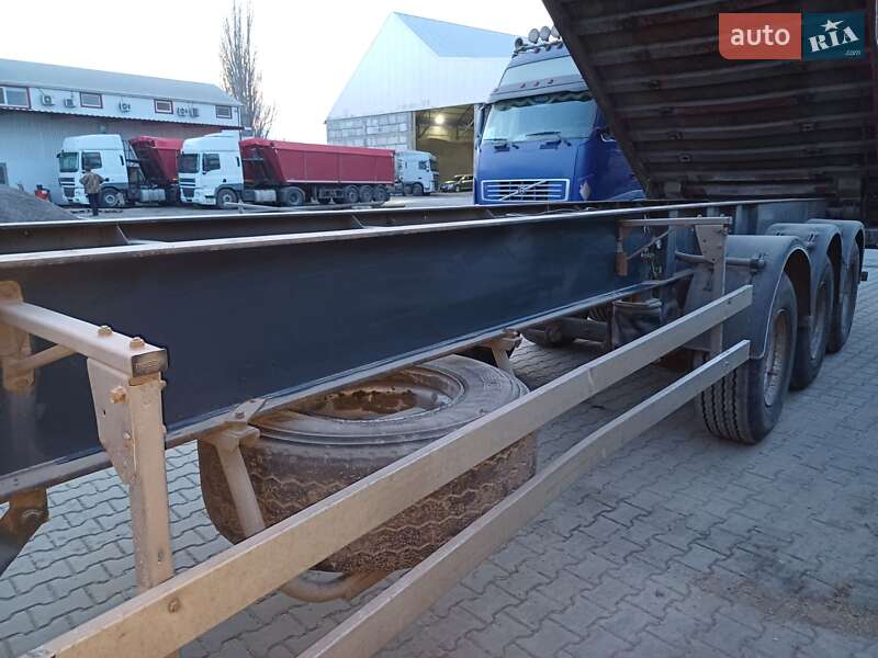Самосвал полуприцеп Bodex KIS 3W-S 2010 в Одессе