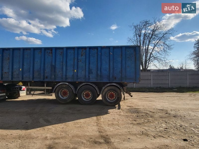 Самосвал полуприцеп Bodex KIS 3W-S 2006 в Луцке