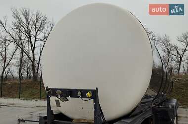 Цистерна полуприцеп Bodex KIS 3W 2012 в Краснограде