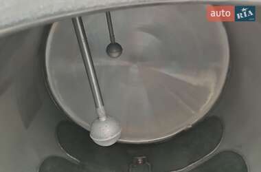 Цистерна полуприцеп Bodex KIS 3W 2012 в 