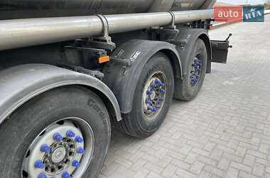 Цистерна Bodex KIS 2006 в Чорткові