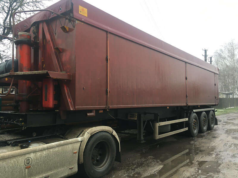 Зерновоз - напівпричіп Bodex KIS 2002 в 