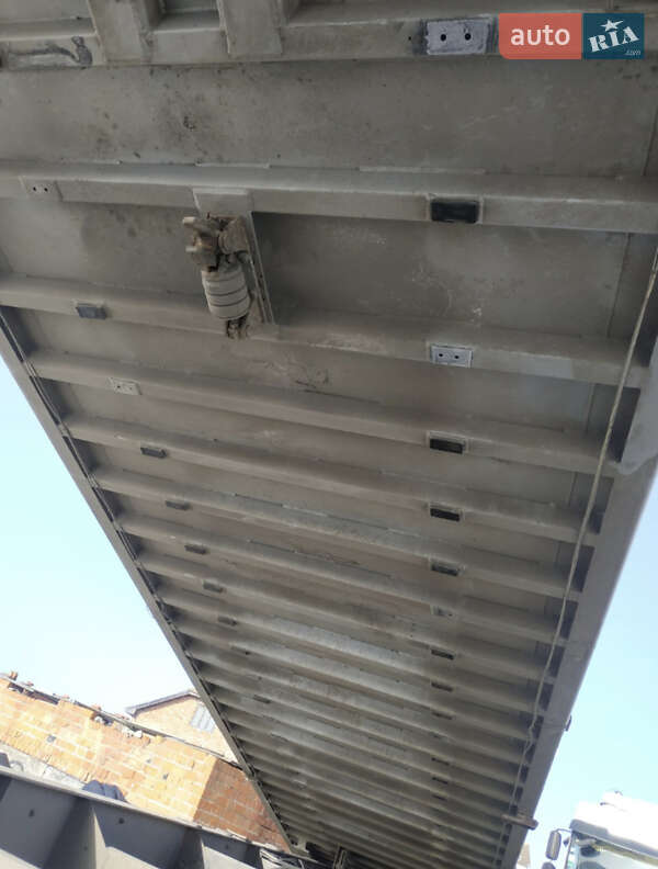 Самосвал полуприцеп Bodex KIS 2008 в Тернополе