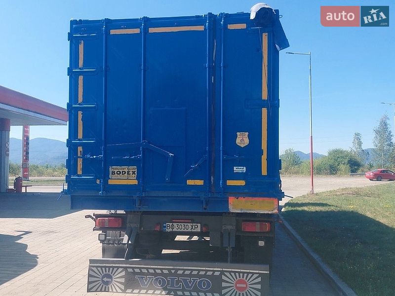 Зерновоз - полуприцеп Bodex KIS 2012 в Тячеве