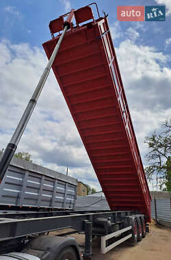 Самосвал полуприцеп Bodex Kiss 33 2004 в Николаеве