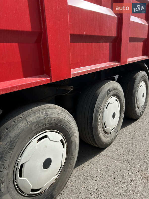 Самосвал полуприцеп Bodex Kiss 33 2007 в Николаеве