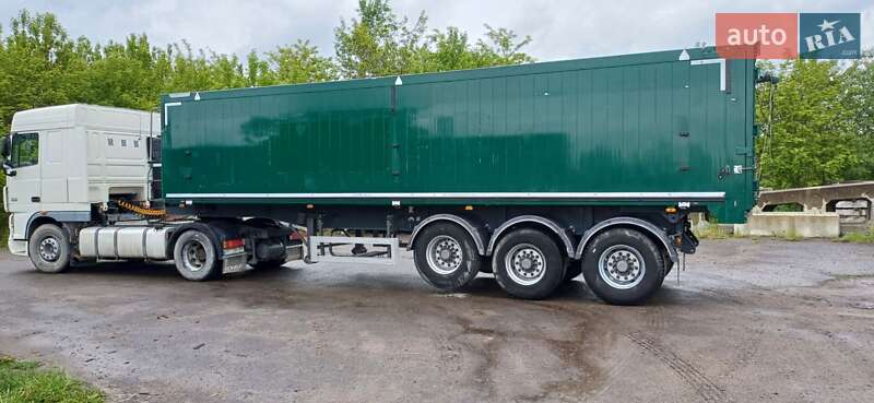 Самоскид напівпричіп Bodex Kiss 33 2004 в Золочеві