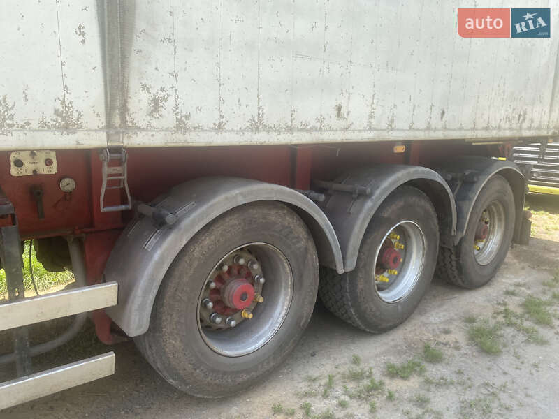 Самоскид напівпричіп Bodex Kiss 33 2003 в Звенигородці фото 3 Самоскид напівпричіп Bodex Kiss 33 2003 в Звенигородці