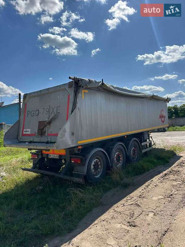 Самоскид напівпричіп Bodex Kiss 33 2003 в Рокитному фото 2 Самоскид напівпричіп Bodex Kiss 33 2003 в Рокитному