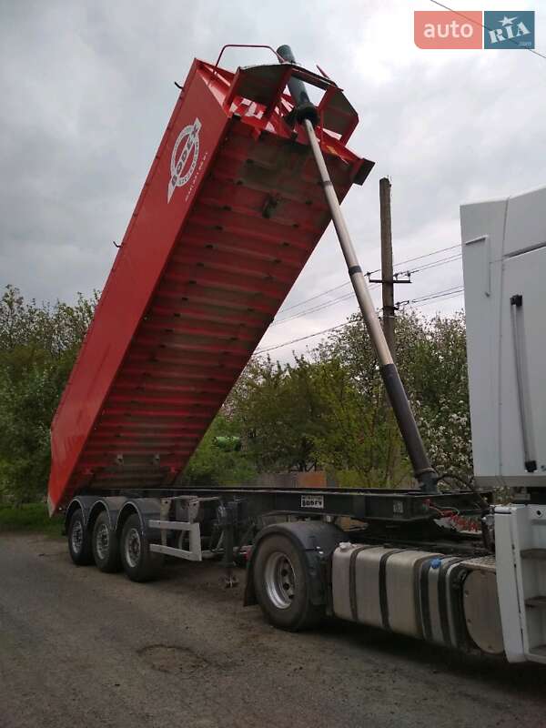 Самоскид напівпричіп Bodex Kiss 2006 в Полтаві