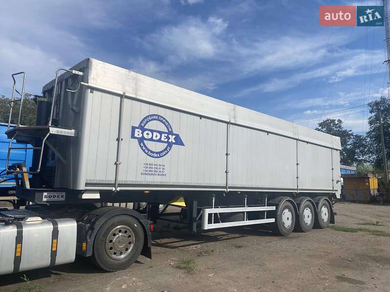 Зерновоз - напівпричіп Bodex Kiss 2008 в Дніпрі