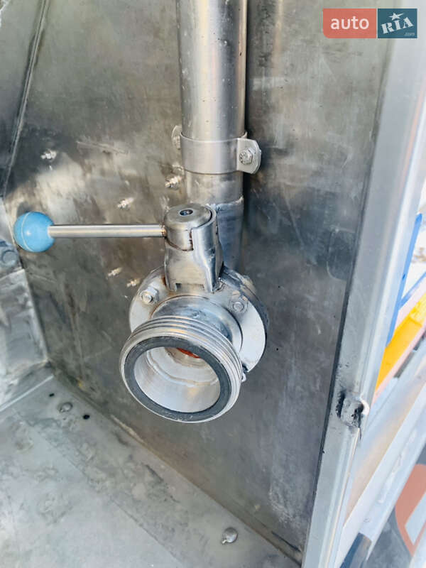 Цистерна полуприцеп Bodex NC 2011 в Киеве