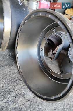 Самоскид напівпричіп Bodex Напівпричіп 2005 в Шишаках