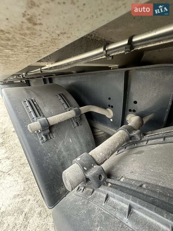 Зерновоз - полуприцеп Bodex Полуприцеп 2018 в Долине