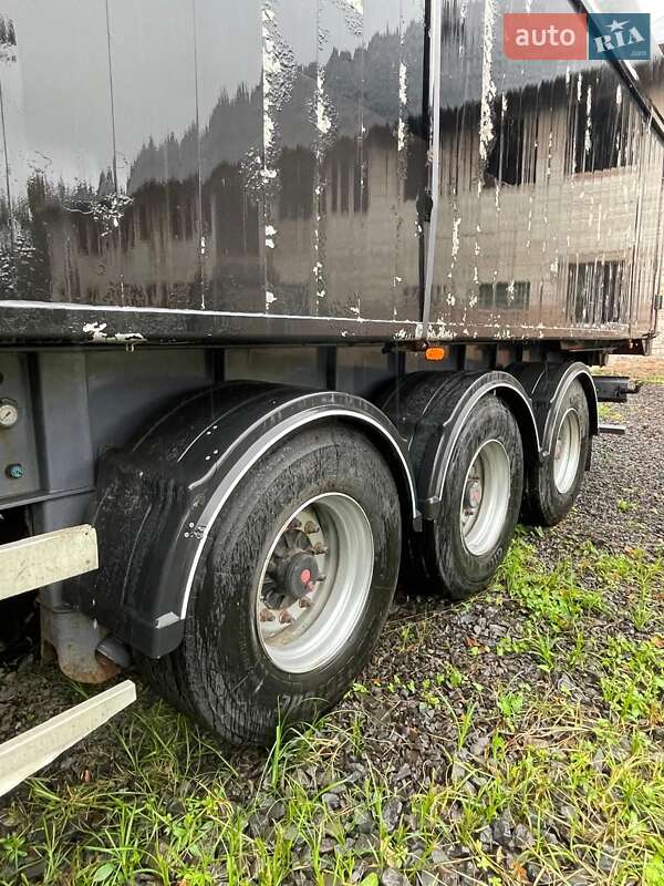 Зерновоз - полуприцеп Bodex SAF 2008 в Иршаве