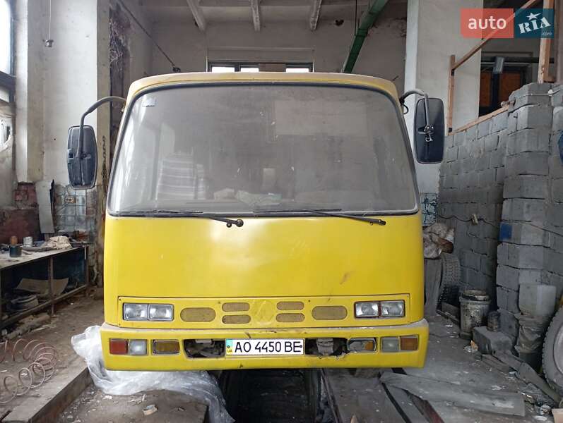 Приміський автобус Богдан А-091 2004 в Ужгороді фото Приміський автобус Богдан А-091 2004 в Ужгороді