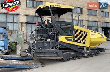 Асфальтоукладчик Bomag BF 2014 в 