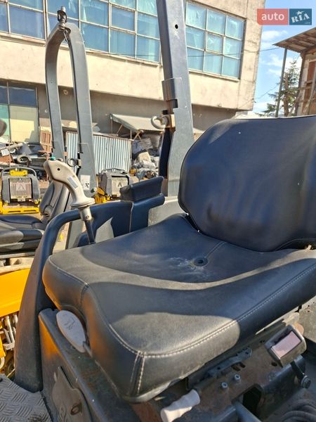 Дорожній каток Bomag BW-120AD 2015 в Львові