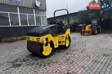 Дорожній каток Bomag BW 135AD 2013 в Львові