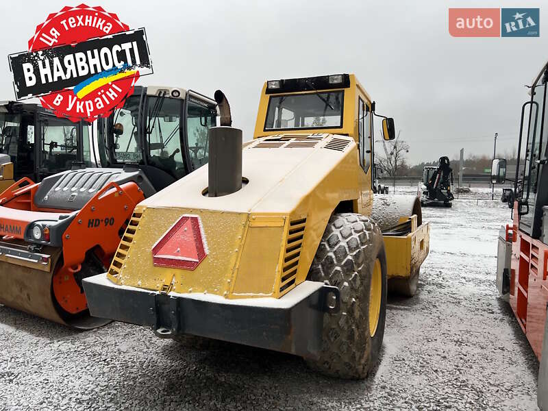 Каток ґрунтовий Bomag BW 216 D-4 1998 в Києві