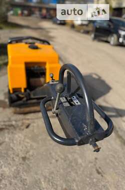 Дорожный каток Bomag BW 2013 в 