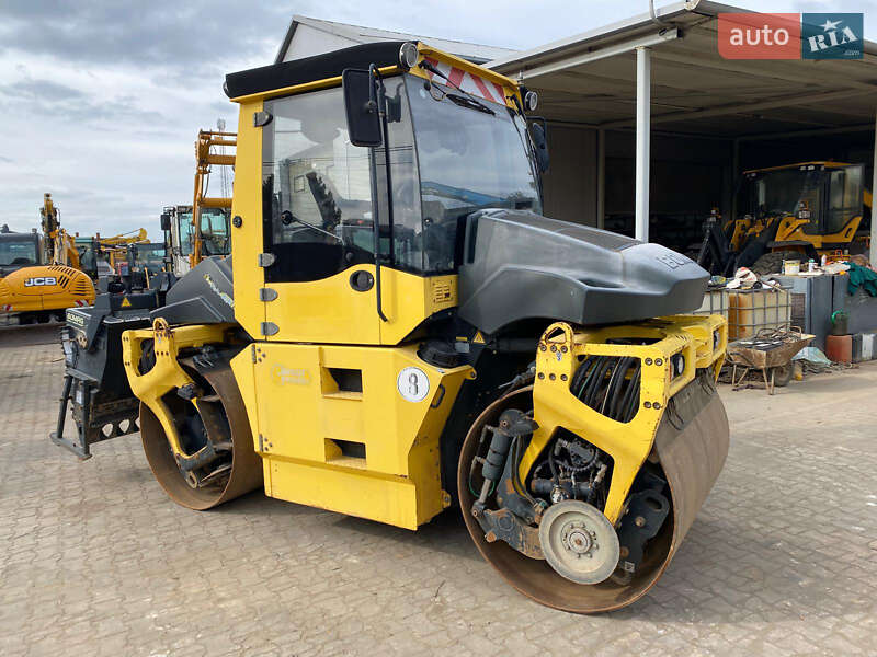 Дорожный каток Bomag BW 2010 в Львове