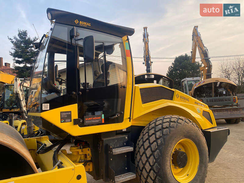 Каток ґрунтовий Bomag BW 2022 в Львові