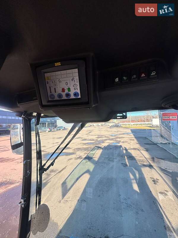 Подметальная машина Boschung Urban Sweeper S2 2016 в Брошневе-Осаде