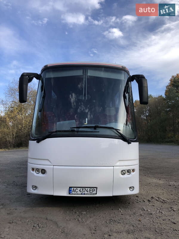 BOVA Futura FHD 2010