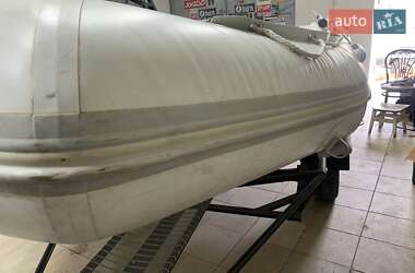 Лодка BRIG B380 2010 в 