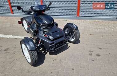 Трицикл BRP Can Am 2023 в 