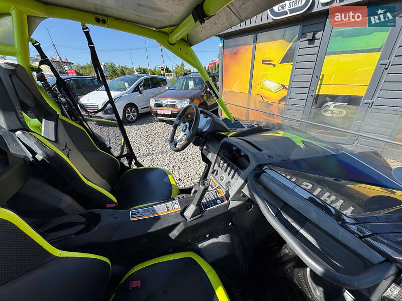 Мотовездеход BRP Can Am 2016 в Стрые
