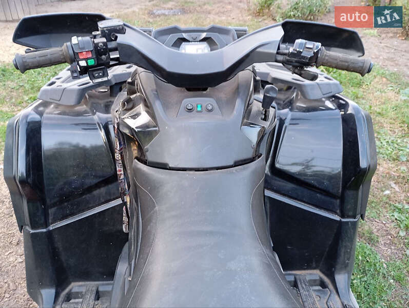 Квадроцикл утилітарний BRP Can Am 2015 в Чернігові